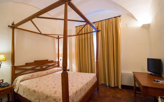 Hospedium Hotel Cortijo Santa Cruz