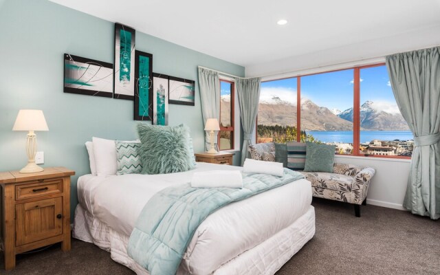 Inner City Lake View Apartment