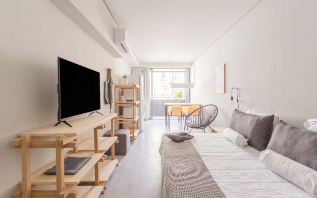 Tabas by Blueground União Continental