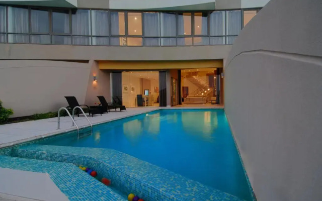 The Dragon Hotel & Resort & Sea Loft Chalets