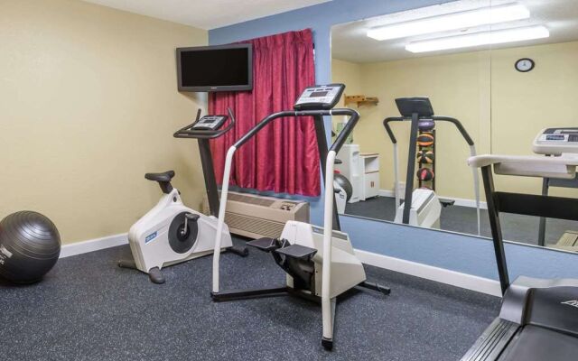 Days Inn & Suites Casey