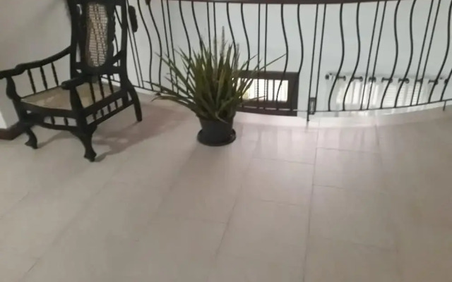 Rooftop Garden - 3 Bedrooms - Parking - 10minbeach