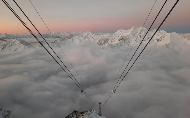 Glacier Hotel Grawand