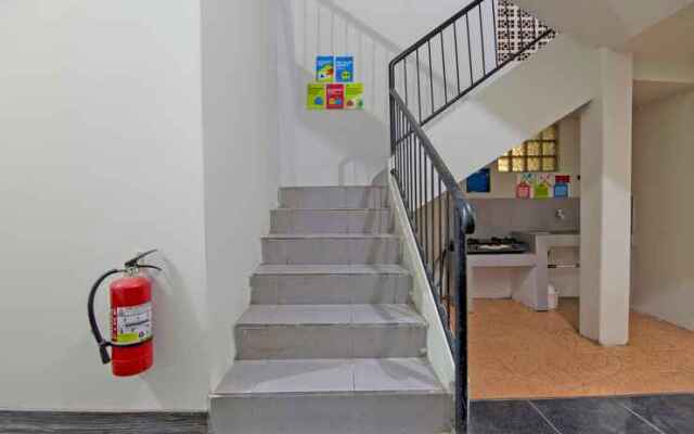OYO Life 2834 Kost Milan Venesia