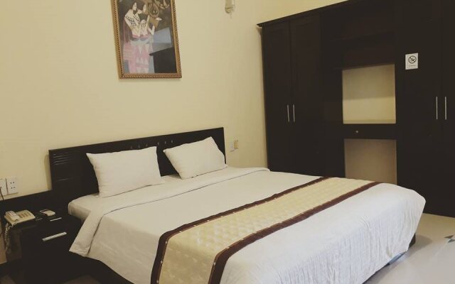 Los Hotel