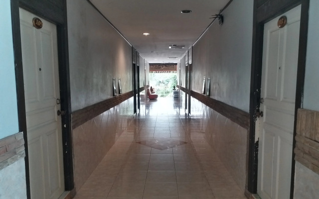 Platinum Place