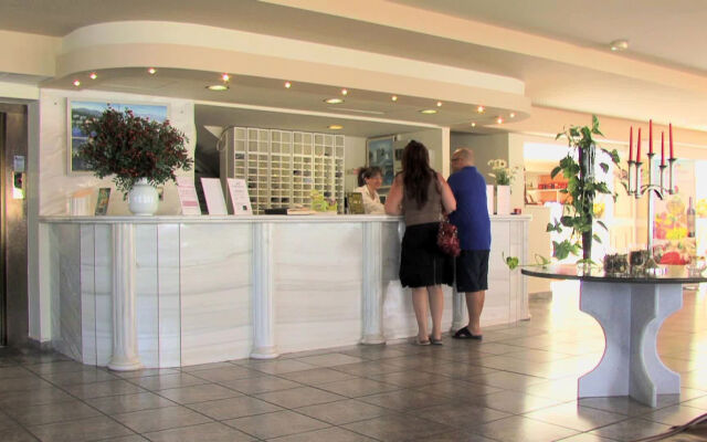 Hotel Kalyves Beach