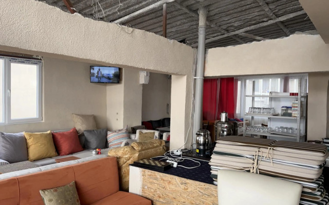 Istanbul Paris Hotel & Hostel