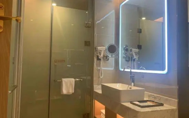 Vienna Hotel Guangdong Huizhou Yuanzhou