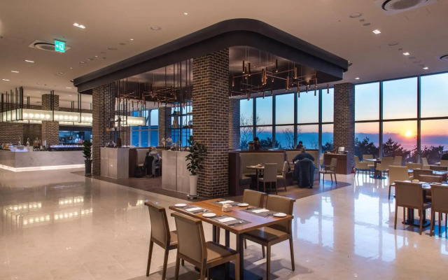 Hotel Tops 10