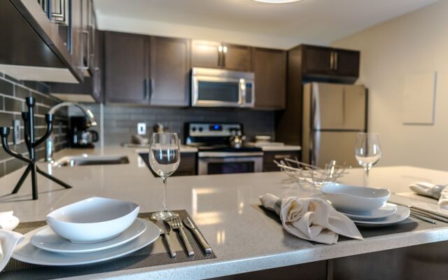 Fort Garry Place Furnished Suites