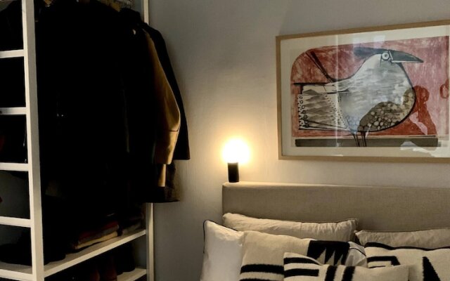 Christianshavn Canalside Luxury Apartment