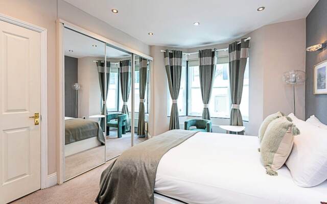 Stunning Flat in the Heart of Parsons Green