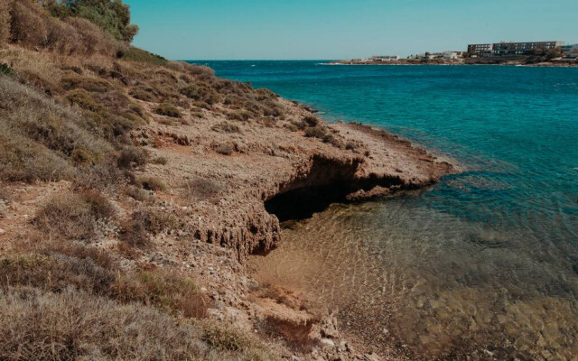 Sea-Front House With Private Beach, Sounio