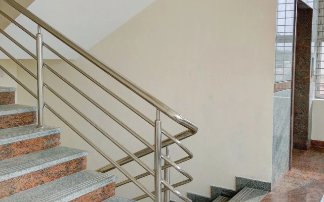 Hotel 12 Degree West by OYO Rooms