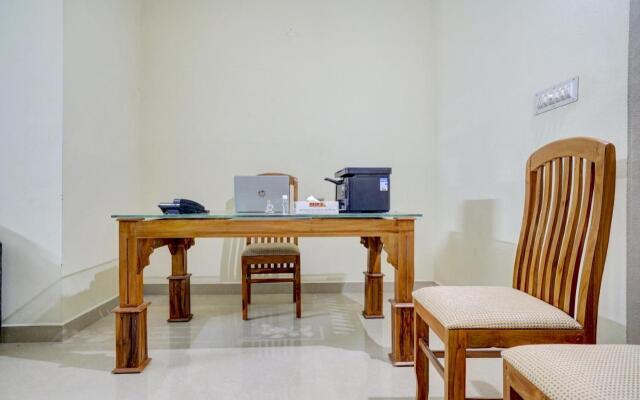 OYO 86248 Shalom Palace