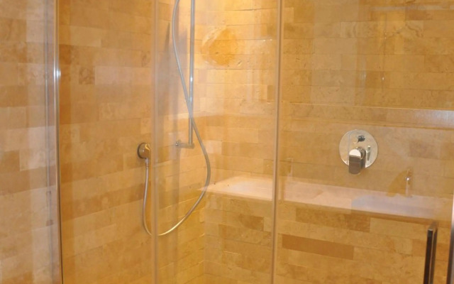 Appart Weißschrofenspitze