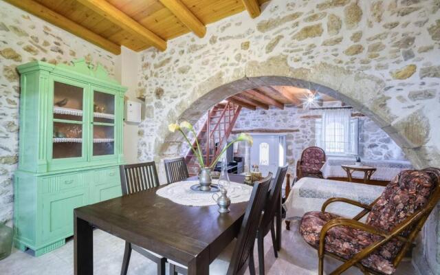 Skountakis House
