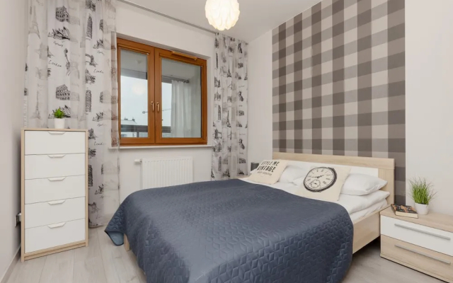 Lazurowa Warsaw & Parking by Renters
