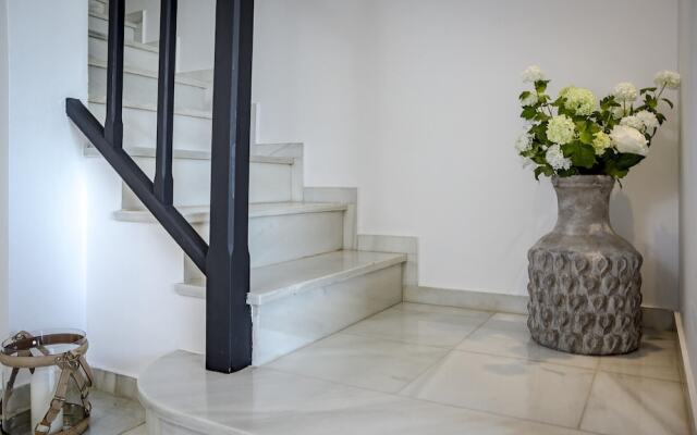 LCM - Modern 3 bedroom apt with stunning views