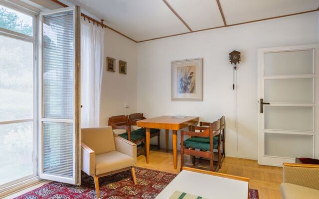 House Milovice Carona