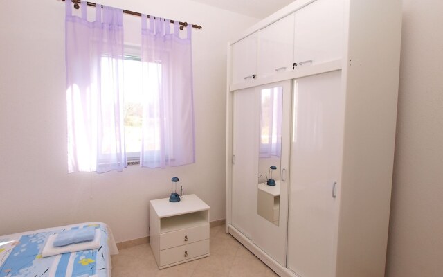 Apartment Mila 395