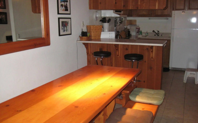 Val d'Isere by Mammoth Reservation Bureau