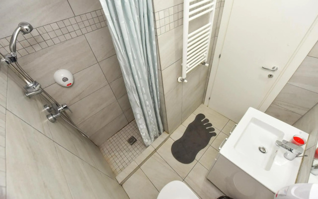 Bucharest Central Apartments - Shabbat Friendly