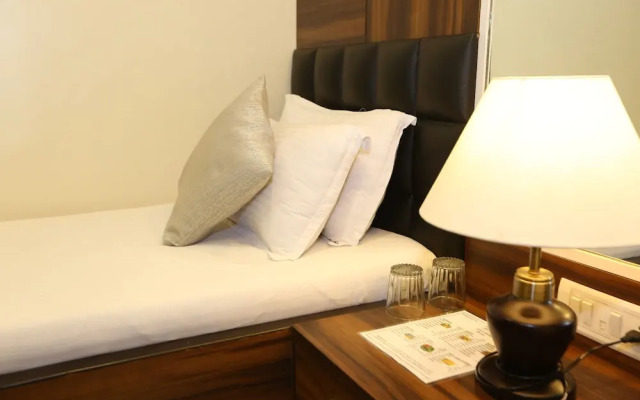 Gulf Hotel Colaba