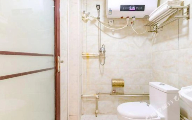 Zhumadian Shengxin Hotel