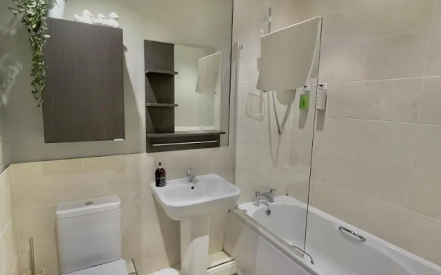 Monkbridge Mews Apartment