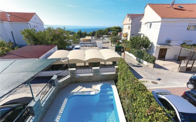 Amazing Home in Podstrana With Wifi and 3 Bedrooms