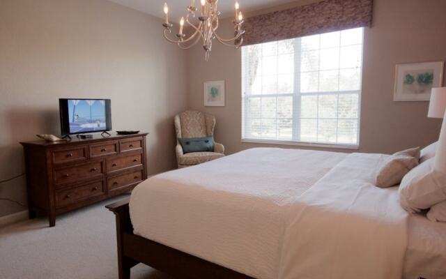 5049 Shoreway Loop #206,