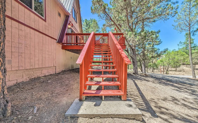 Pet-friendly Ruidoso Cabin w/ Deck & Grill!