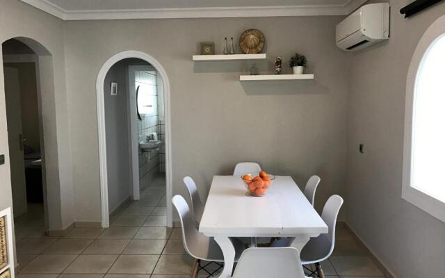 Apartament Neàpolis 2