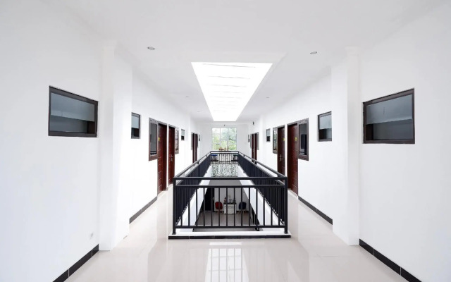 Four D'home by OYO Rooms