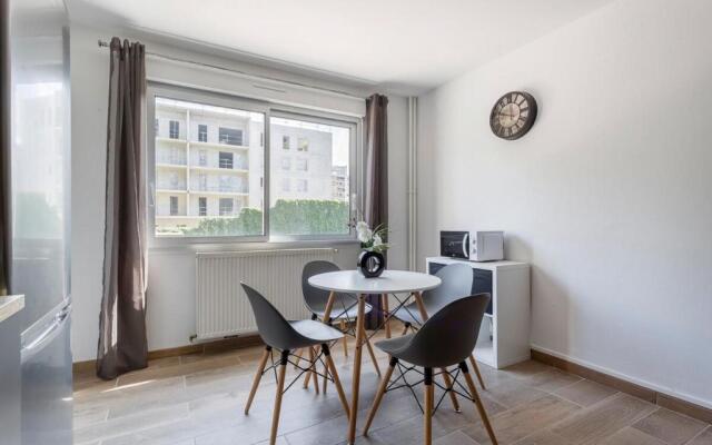 Appartement T2 au calme - 10min de Lyon - Parking