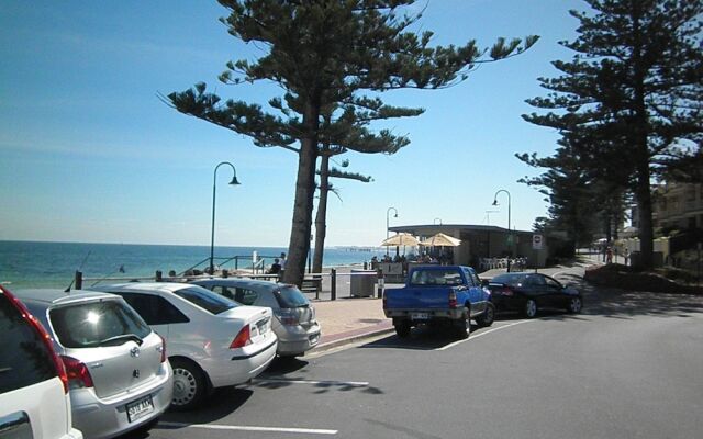 Marco Polo Apartments