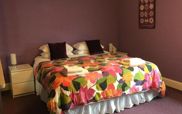 Circles B&B