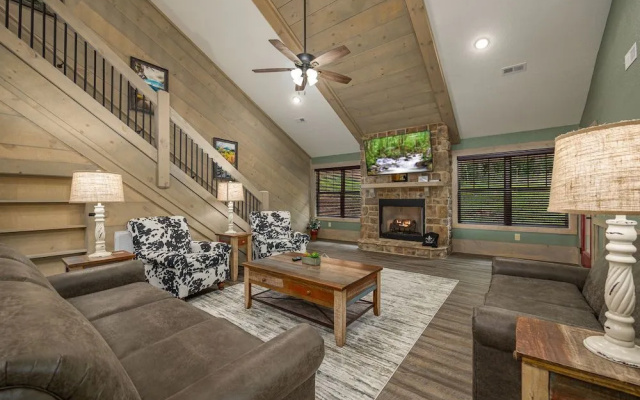 Smoky Pines Chalet