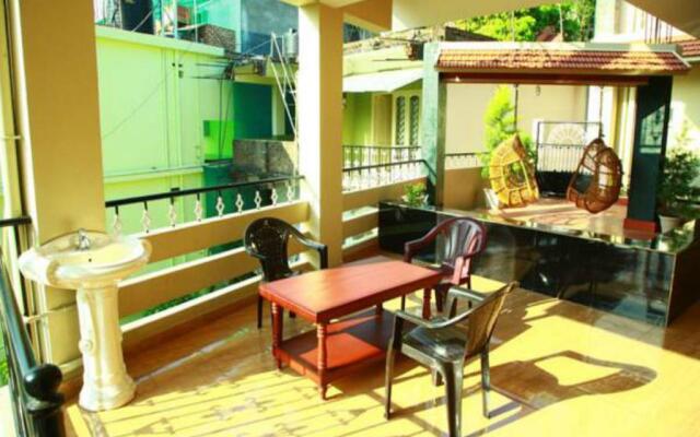 Jungle Palace Homestay