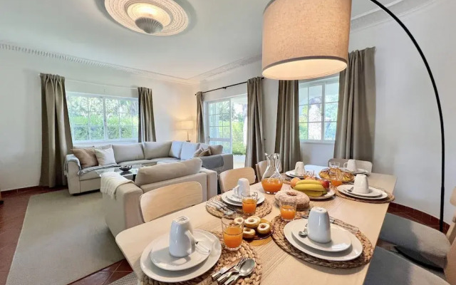 Vilamoura White House Villa by Homing