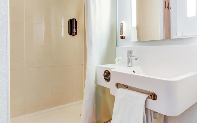 B&B HOTEL Reims Bezannes