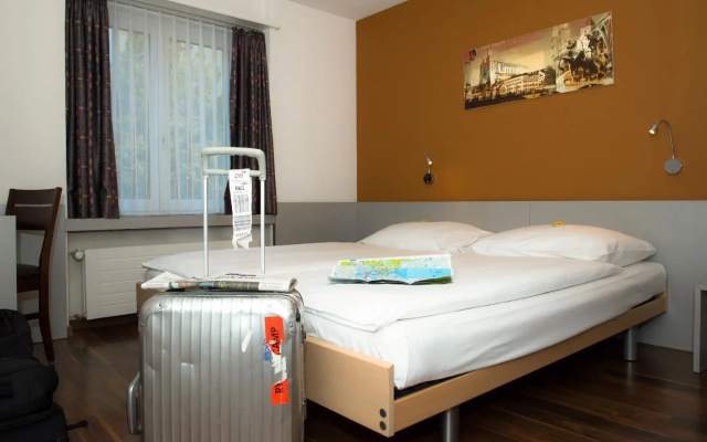 Alexander Guesthouse