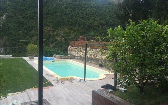 Bed And Breakfast La Cava di Terzo