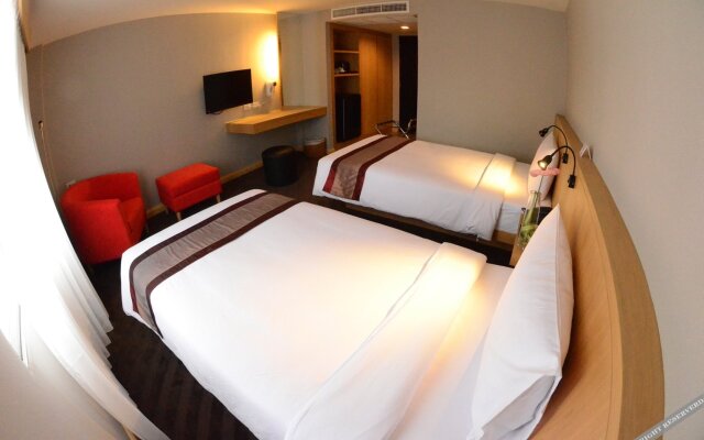 Hotel Vista Express