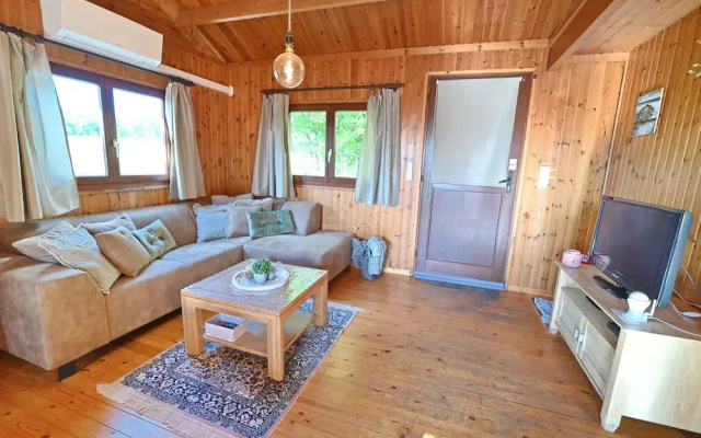 Beautiful Chalet With a Garden - фото 3