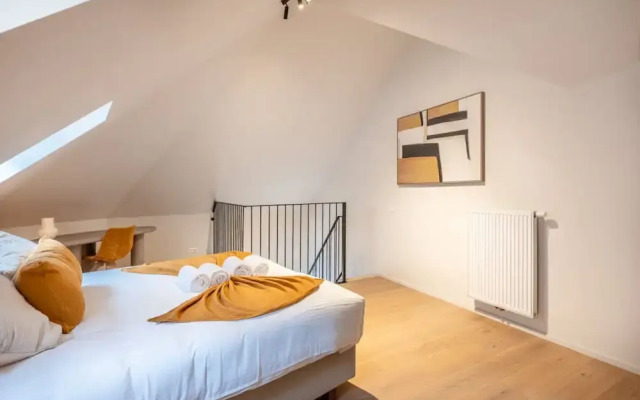 Stylish Duplex Studio With Premium Materials in Ghent City Center