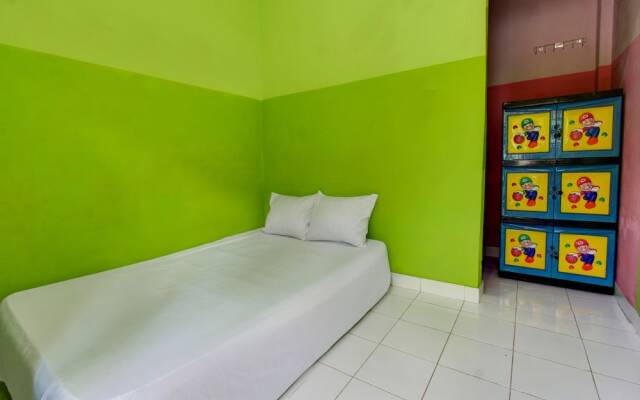 OYO Life 92829 Kos Insan Madani