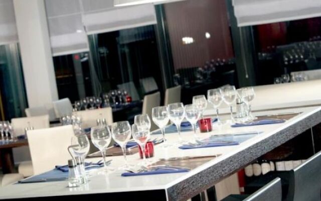 Kyriad Versailles - St-cyr-l'ecole